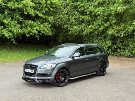 AUDI Q7 3.0 TDI S line